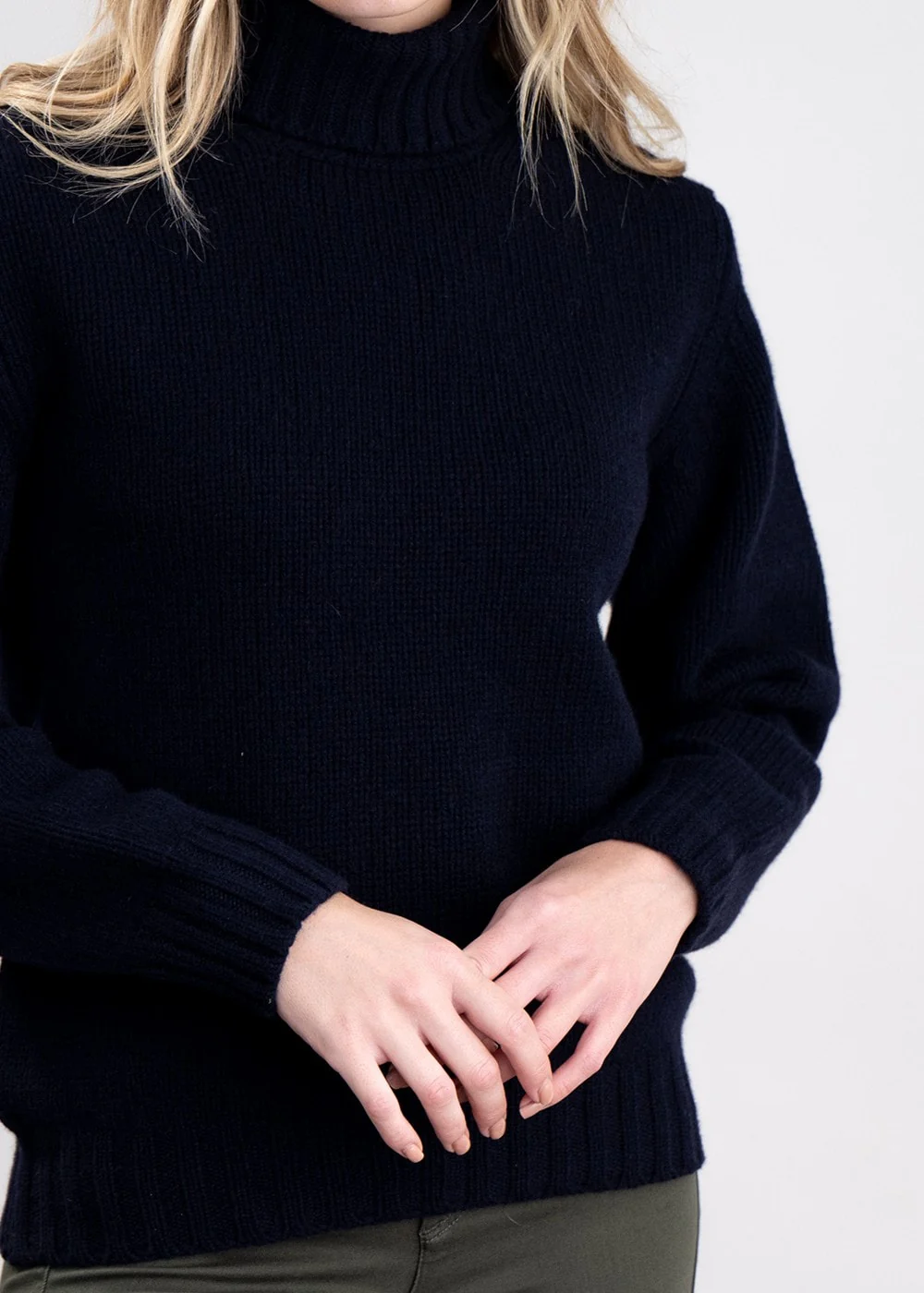 Alaina Lambswool Roll Collar – Image 5