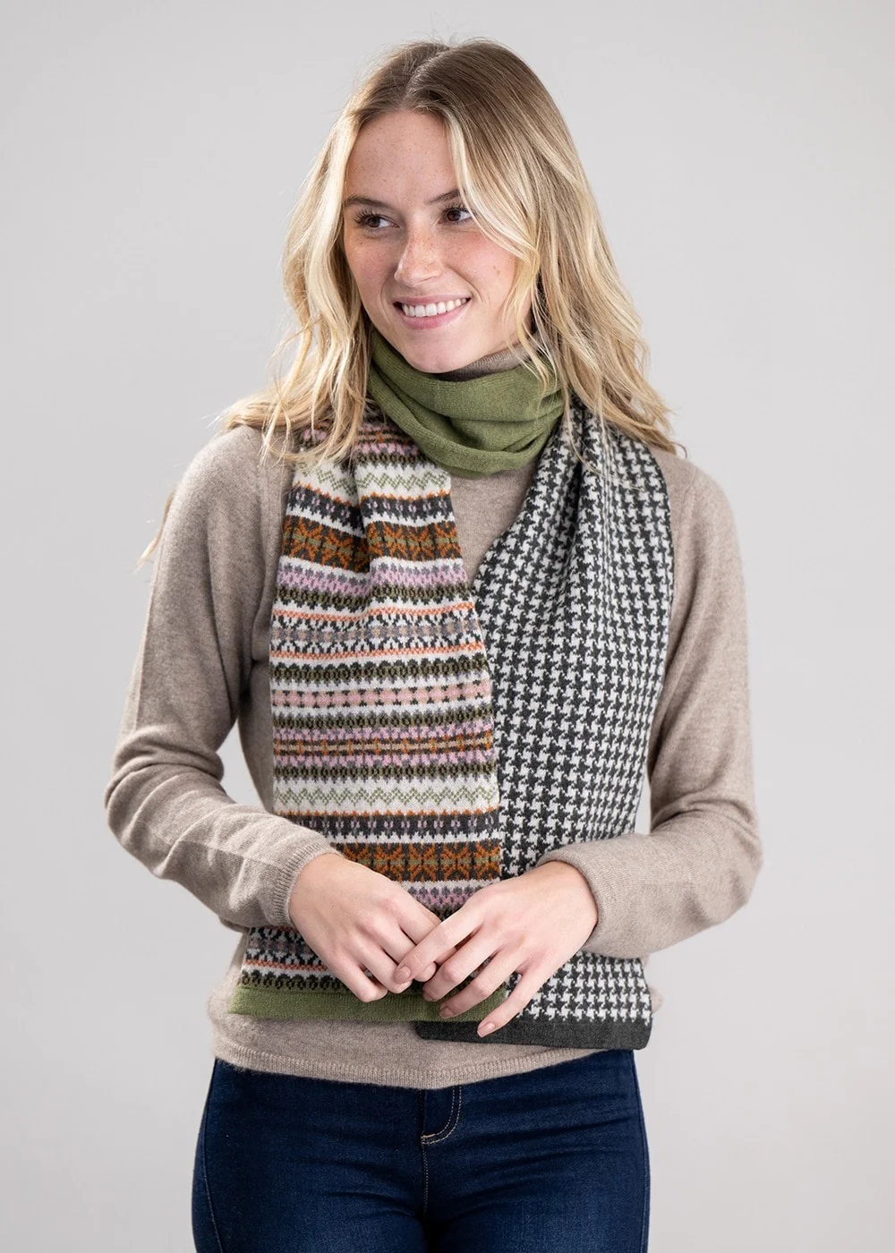 Alba Lambswool Scarf – Image 2