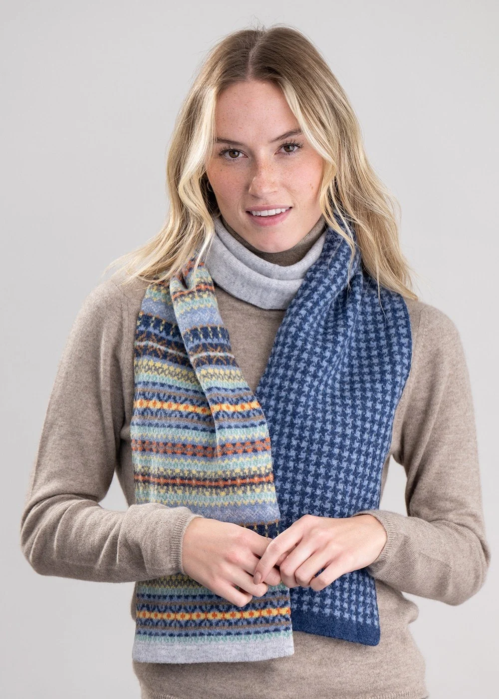 Alba Lambswool Scarf – Image 2