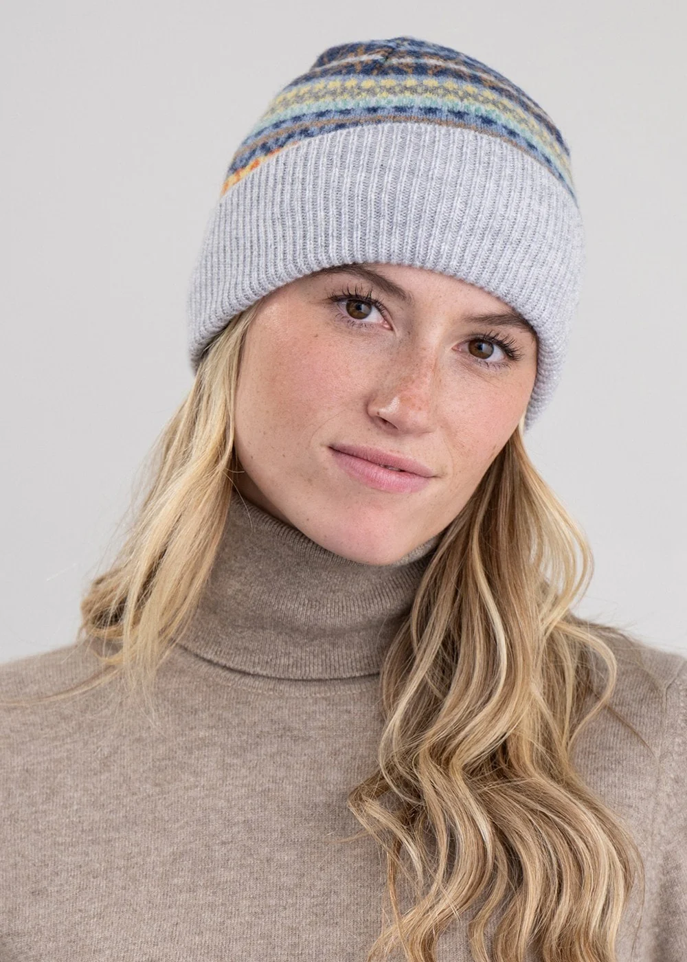 Alba Lambswool Beanie – Image 2