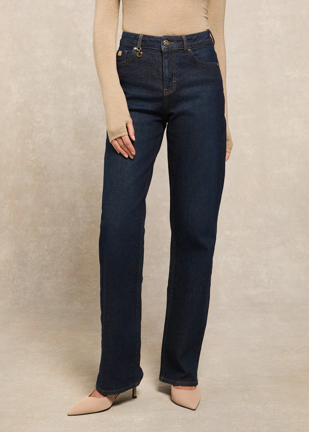 Classic Straight Jeans – Image 2