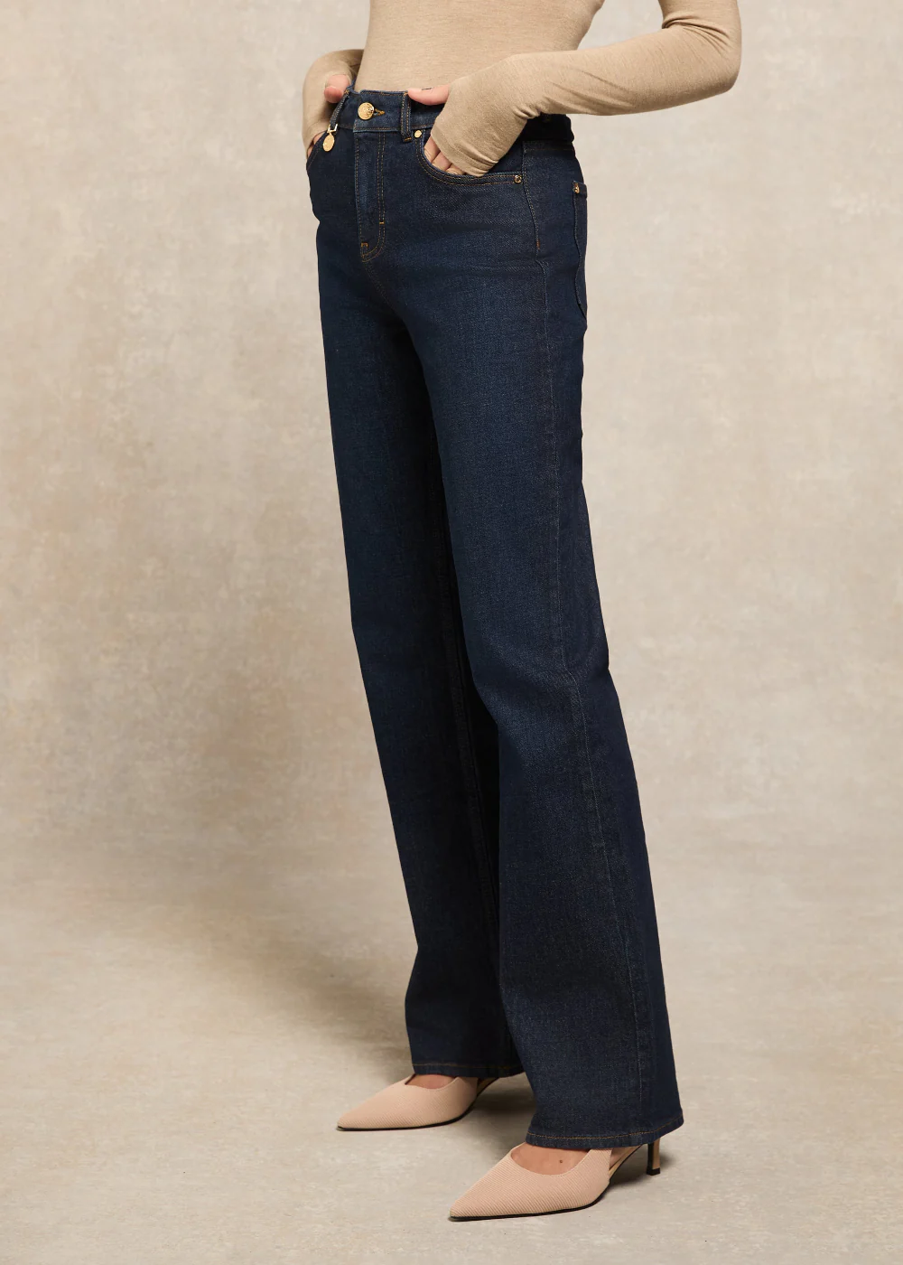 Classic Straight Jeans – Image 3