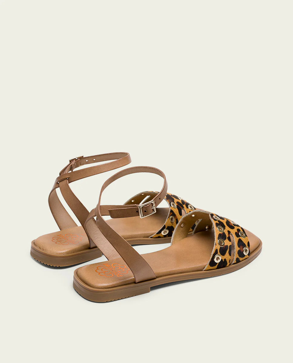 SANDALE PLATE EN CUIR LÉOPARD CLOUTÉS VALERIA – Image 4