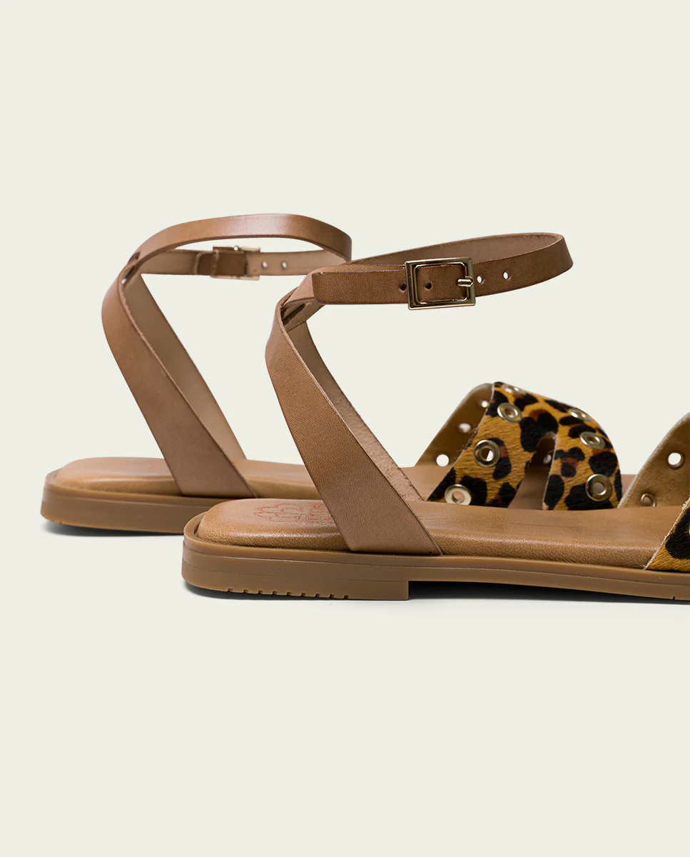 SANDALE PLATE EN CUIR LÉOPARD CLOUTÉS VALERIA – Image 6