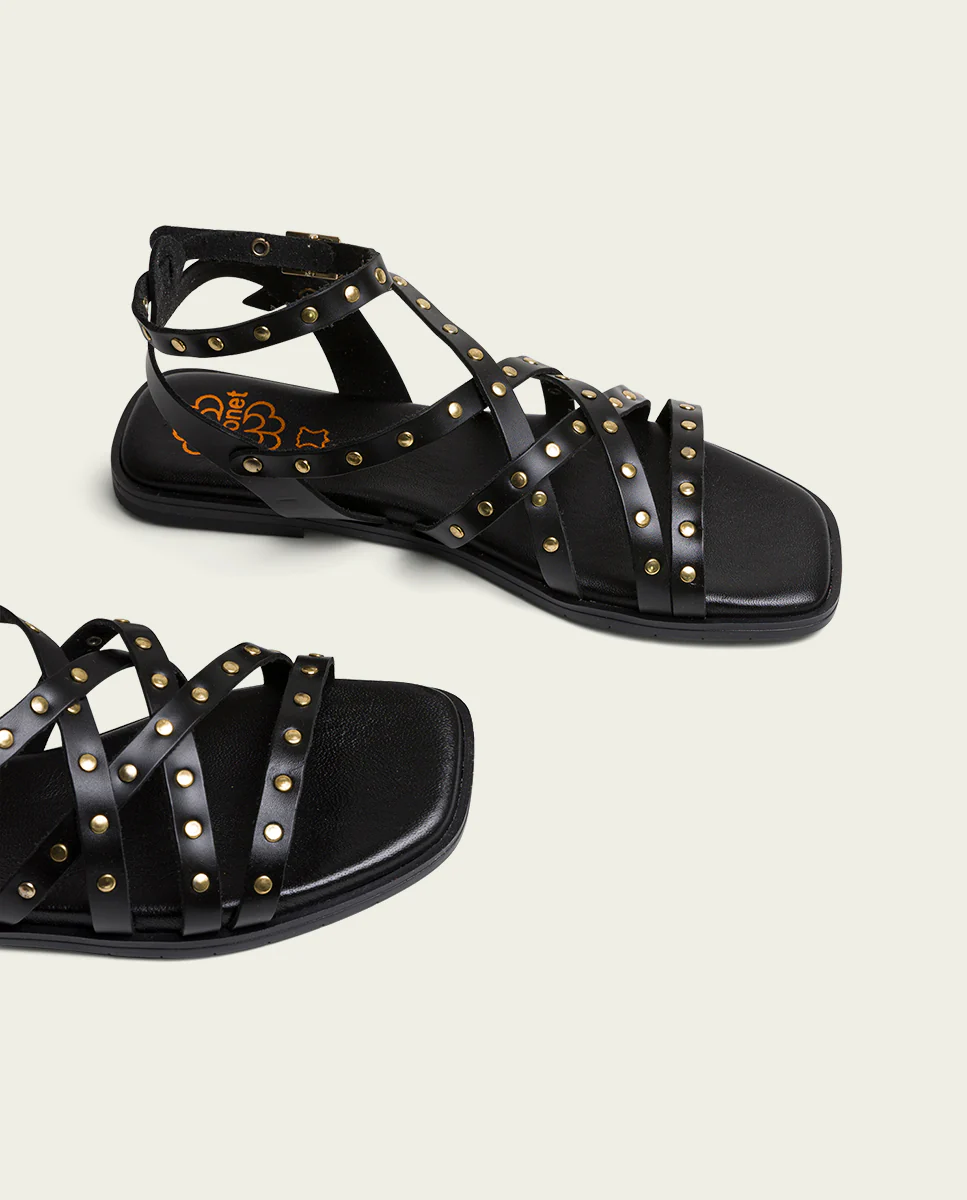 SANDALE PLATE EN CUIR NOIR CLOUTÉS VERNA – Image 5