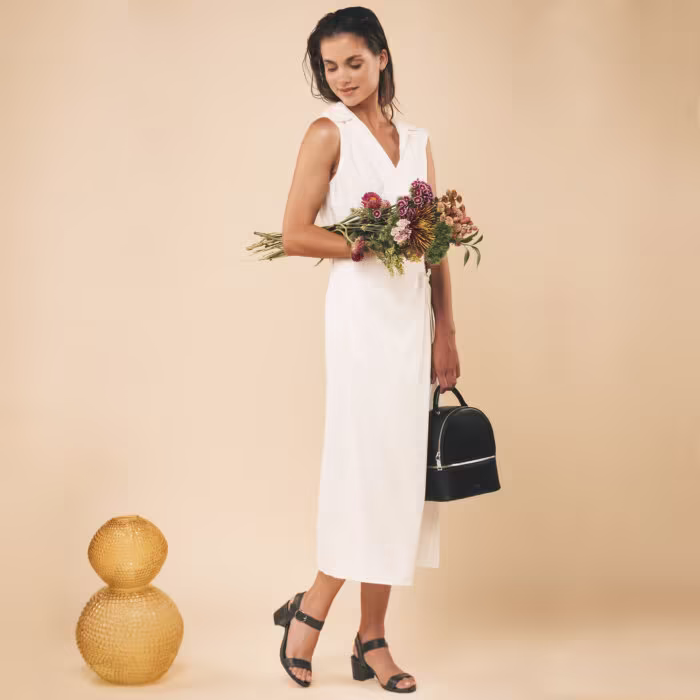 Zinnia Black sandales véganes à talon ouvert avec talon – Image 3