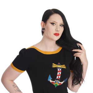 JP57116 Sailing sweetheart