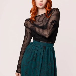 H60359 Snake Charmer Top