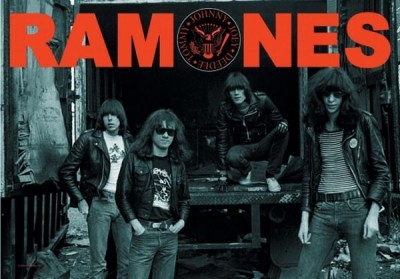 drapeau ramones pos772